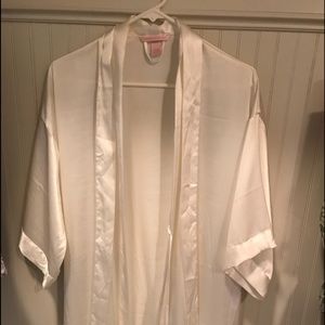 Victoria’s Secret Silky Wrap With Removable Tie